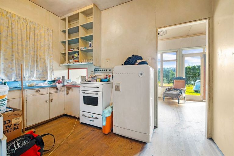 Photo of property in 340 Henderson Valley Road, Henderson Valley, Auckland, 0612