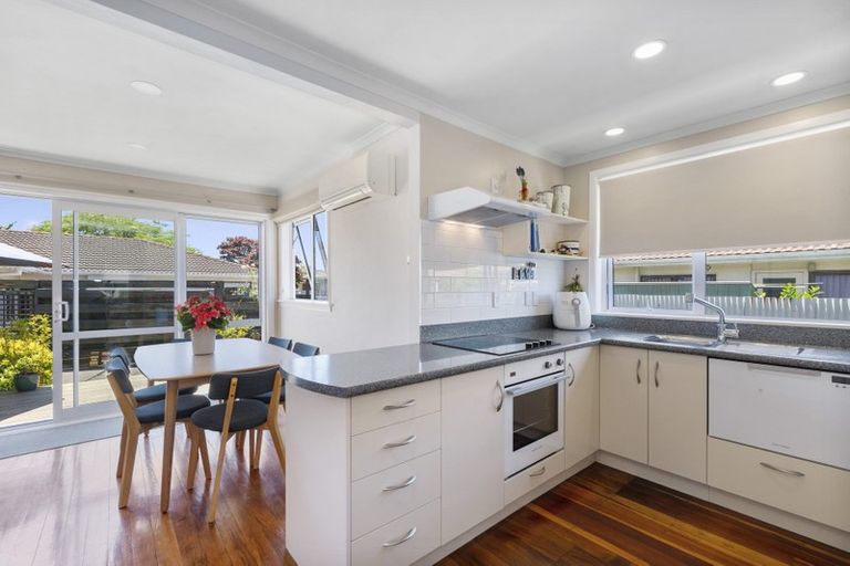 Photo of property in 41 Robertson Street, Glenholme, Rotorua, 3010