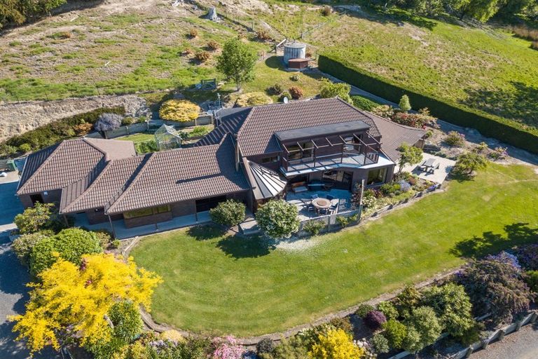 Photo of property in 1 Law Road, Allanton, Mosgiel, 9092