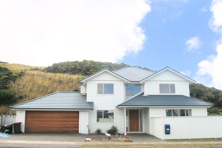 Photo of property in 6 Waterhouse Drive, Brooklyn, Wellington, 6021