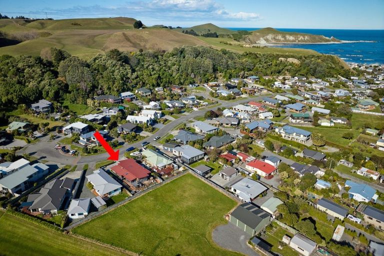 Photo of property in 51 Kotuku Road, South Bay, Kaikoura, 7300