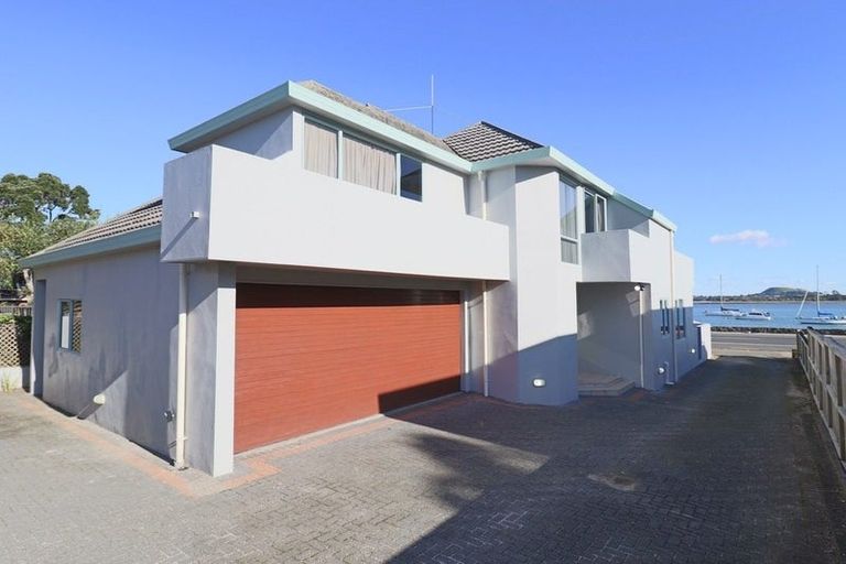Photo of property in 1/26 The Parade, Bucklands Beach, Auckland, 2012