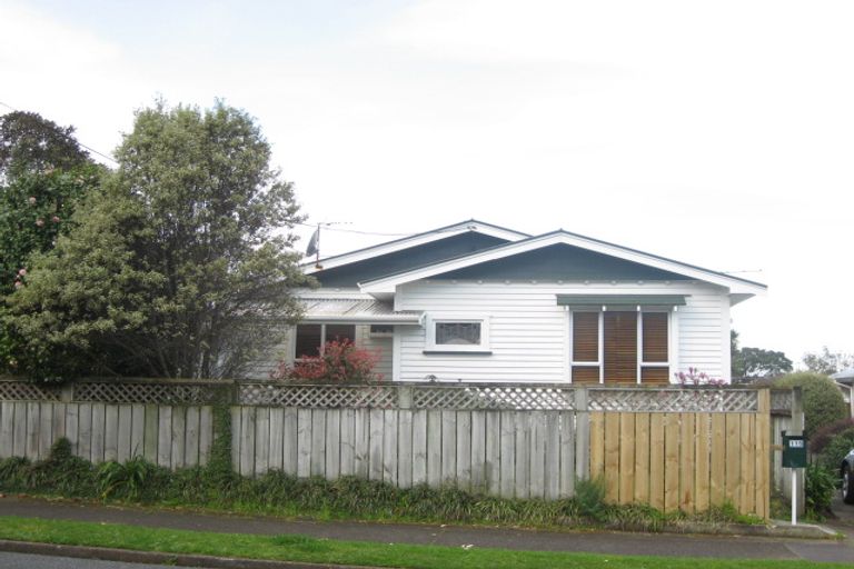 Photo of property in 115 Belt Road, New Plymouth, 4310