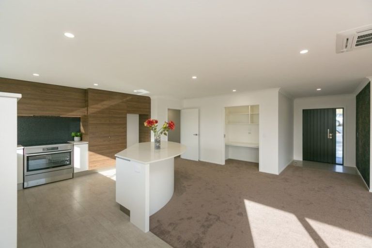 Photo of property in 3f Honeyfield Drive, Whalers Gate, New Plymouth, 4310