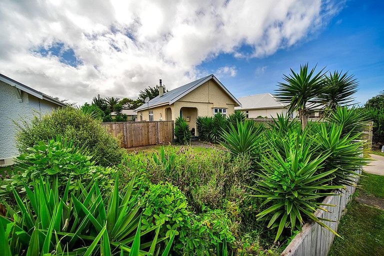 Photo of property in 46 Waihi Road, Hawera, 4610