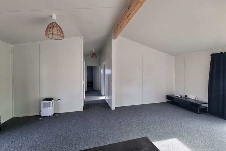 Photo of property in 586a Pioneer Highway, Highbury, Palmerston North, 4412