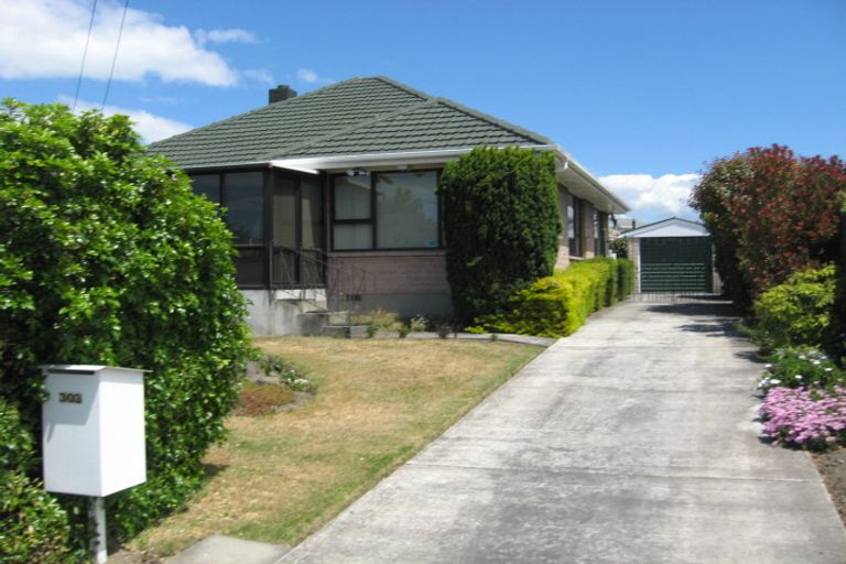 Photo of property in 305 Lake Terrace Road, Shirley, Christchurch, 8061