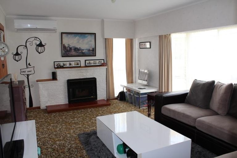 Photo of property in 24 Dalesford Street, Silverdale, Hamilton, 3216