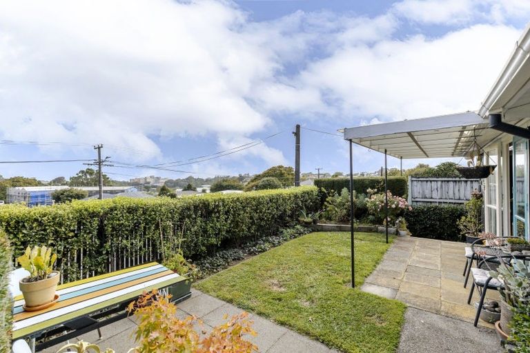 Photo of property in 189 Tukapa Street, Westown, New Plymouth, 4310
