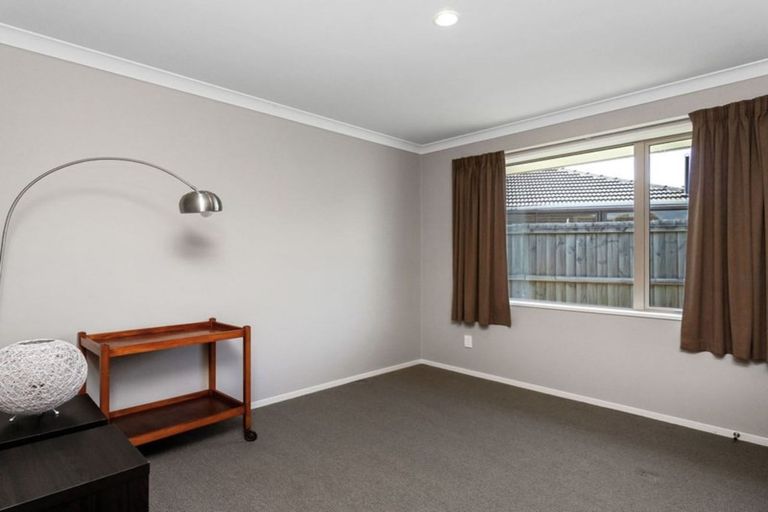 Photo of property in 157a Wainoni Road, Avondale, Christchurch, 8061