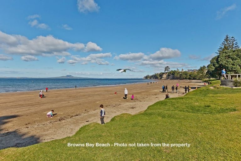 Photo of property in Bay Palms Apartments, 2/30c Bute Road, Browns Bay, Auckland, 0630