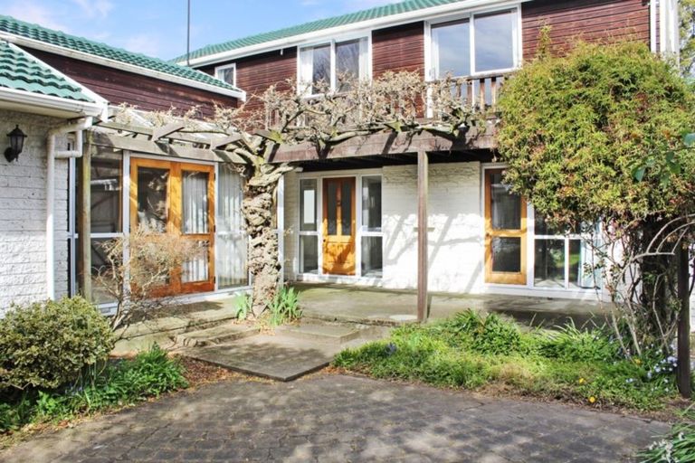 Photo of property in 17 Rountree Street, Upper Riccarton, Christchurch, 8041