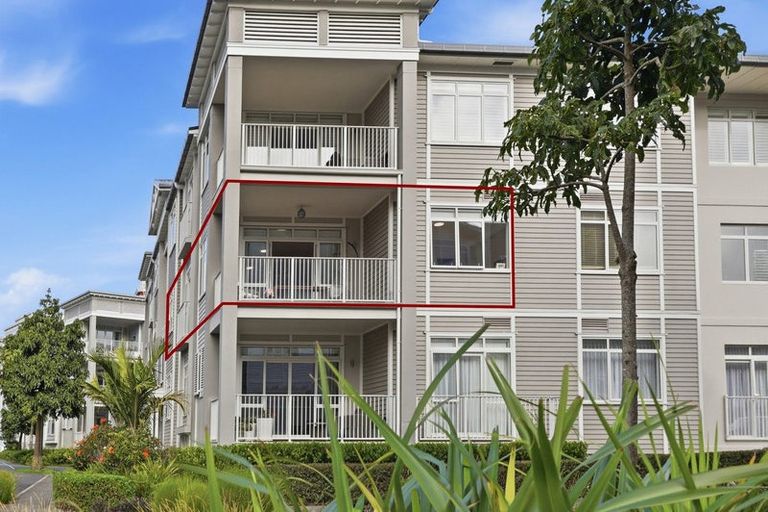Photo of property in 73 Parkside Drive, Orewa, 0931
