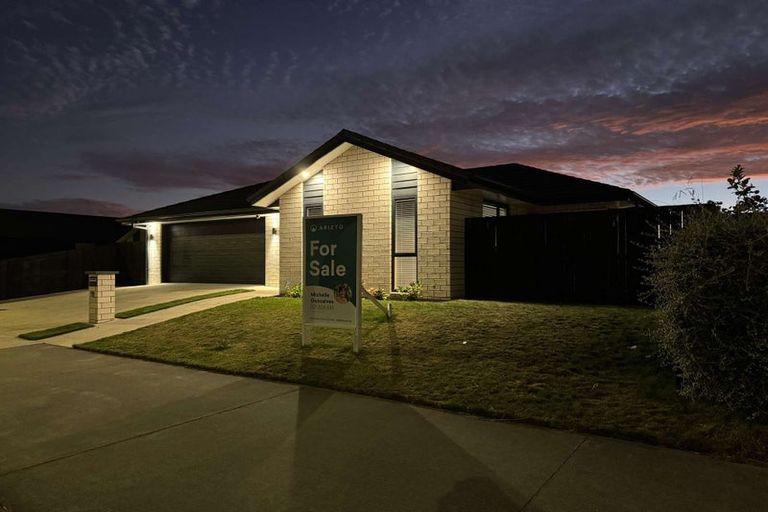 Photo of property in 11 Kimbrae Drive, Rototuna North, Hamilton, 3210