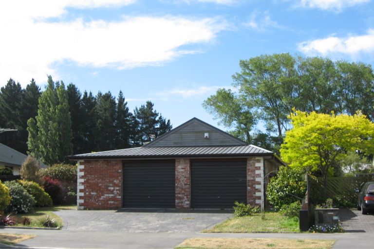 Photo of property in 169 Royal Park Drive, Parklands, Christchurch, 8083