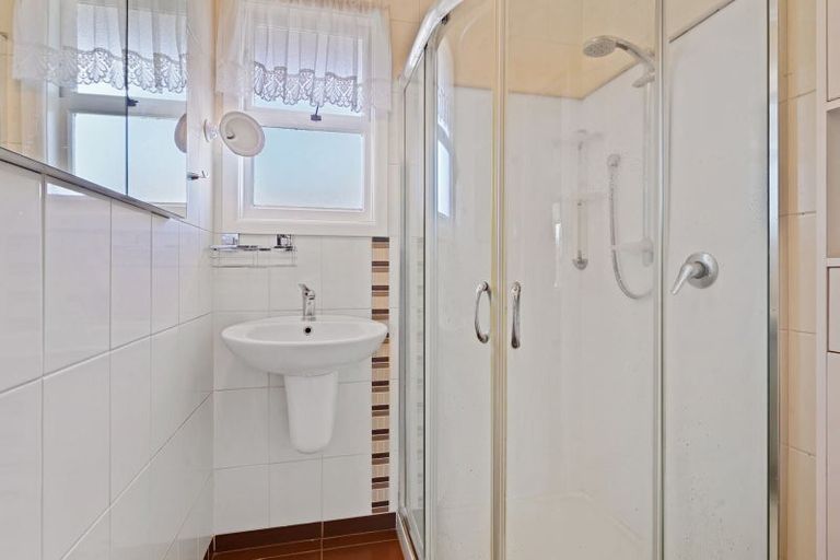 Photo of property in 15 Kilburn Street, Bishopdale, Christchurch, 8053