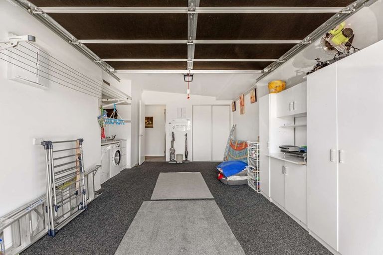 Photo of property in 16 Vanita Drive, Whitianga, 3510