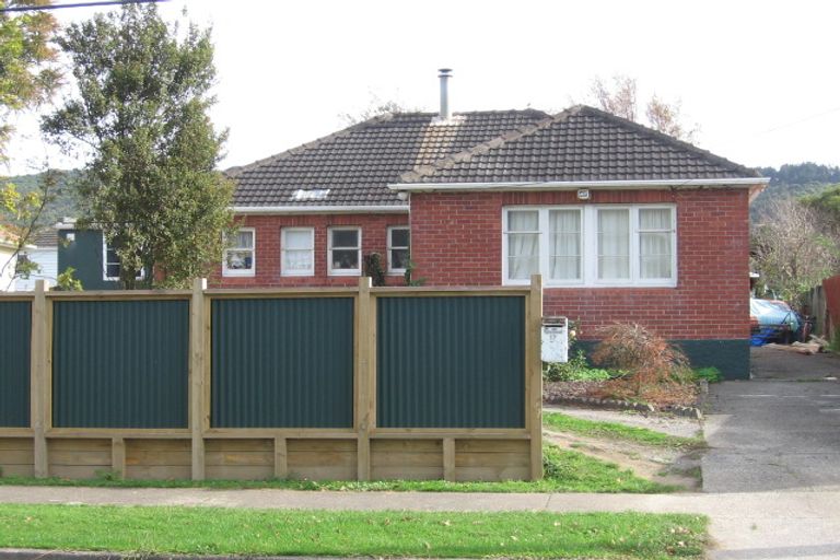 Photo of property in 17 Poole Street, Taita, Lower Hutt, 5011