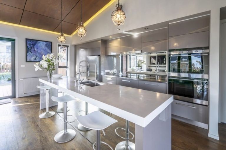 Photo of property in 3 Westview Road, Wanaka, 9305