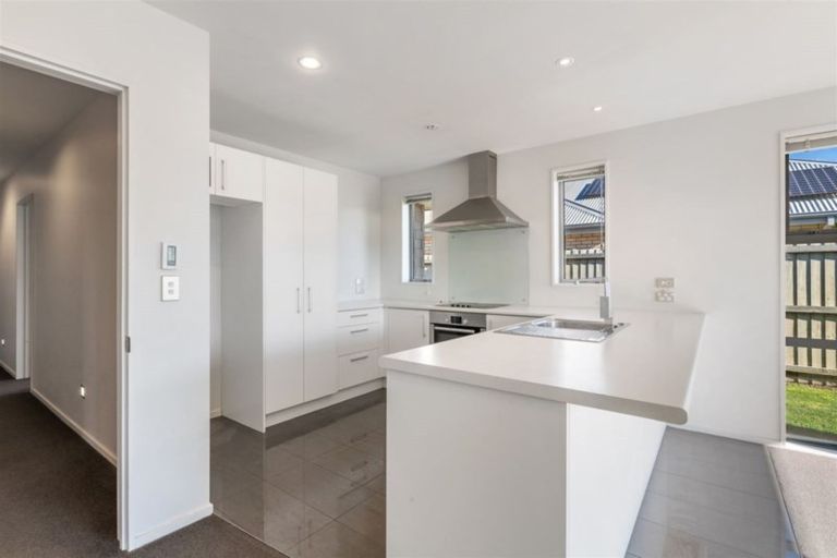 Photo of property in 5 Ader Close, Halswell, Christchurch, 8025