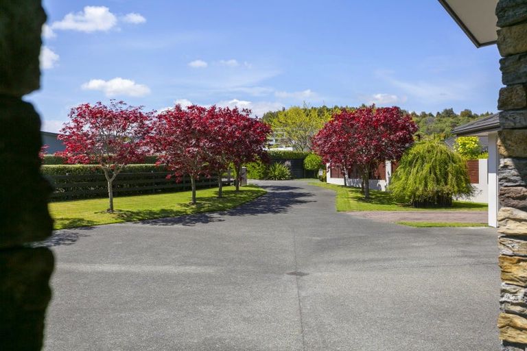 Photo of property in 19 Magnolia Rise, Waipahihi, Taupo, 3330