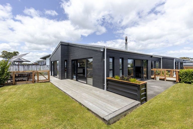Photo of property in 19 Mangati Road, Bell Block, New Plymouth, 4312