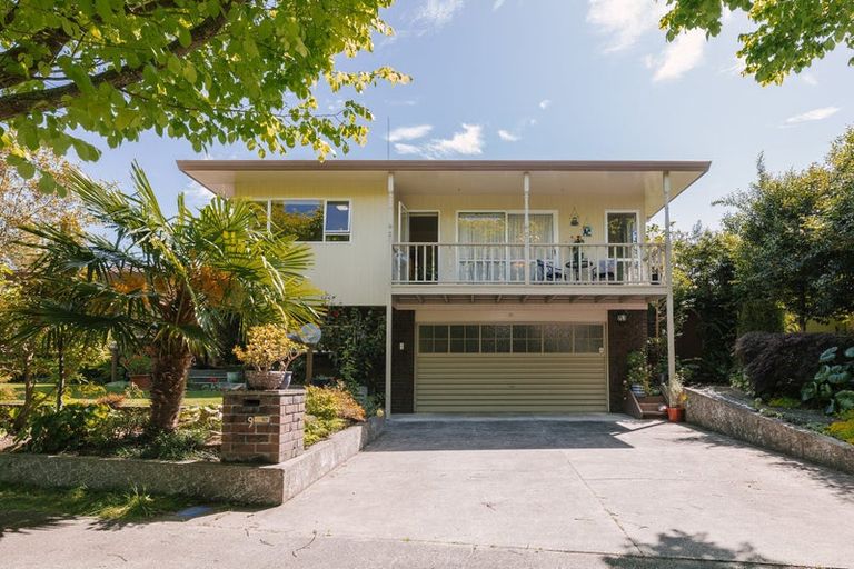 Photo of property in 9 Mana Place, Awapuni, Palmerston North, 4412