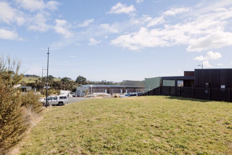 Photo of property in 3 Omahina Street, Raglan, 3225