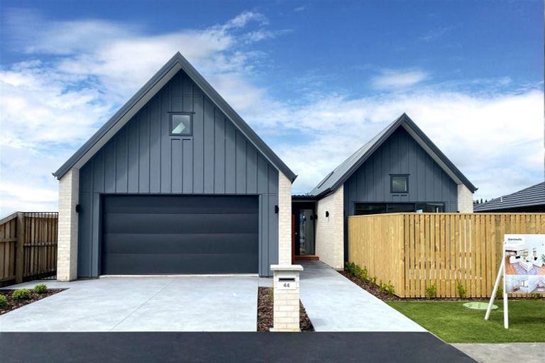 Photo of property in 44 Blue Jacket Drive, Halswell, Christchurch, 8025