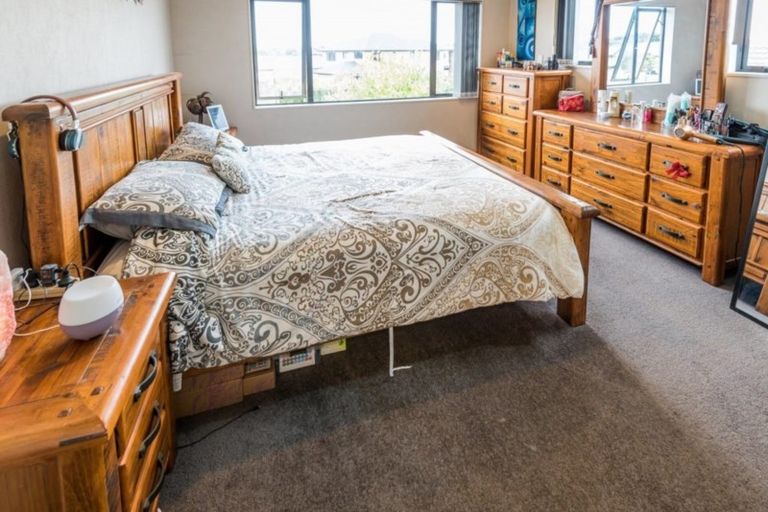 Photo of property in 53 Turnberry Drive, Wattle Downs, Auckland, 2103