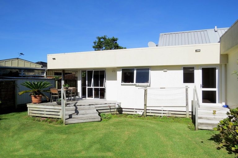Photo of property in 90 Victoria Street, Coromandel, 3506