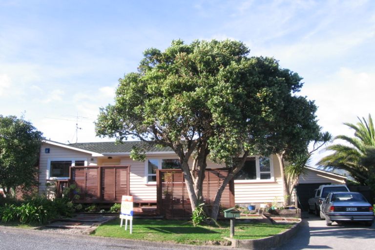 Photo of property in 64 Gurney Road, Kelson, Lower Hutt, 5010
