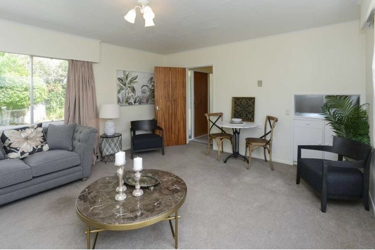 Photo of property in 16 Selwyn Road, Havelock North, 4130