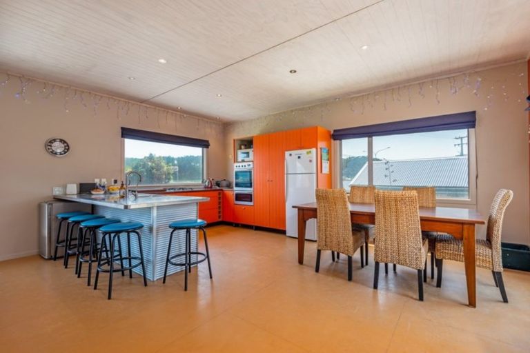 Photo of property in 5 Koputara Road, Himatangi Beach, Foxton, 4891