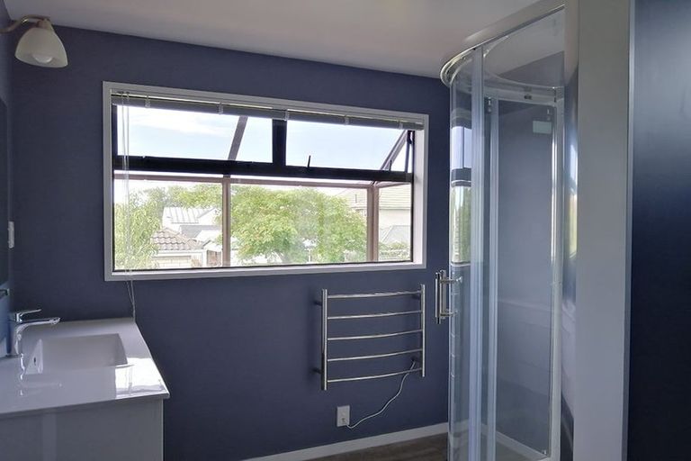 Photo of property in 1/124 Hamilton Avenue, Ilam, Christchurch, 8041