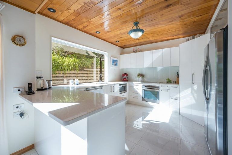 Photo of property in 696a Atawhai Crescent, Atawhai, Nelson, 7010