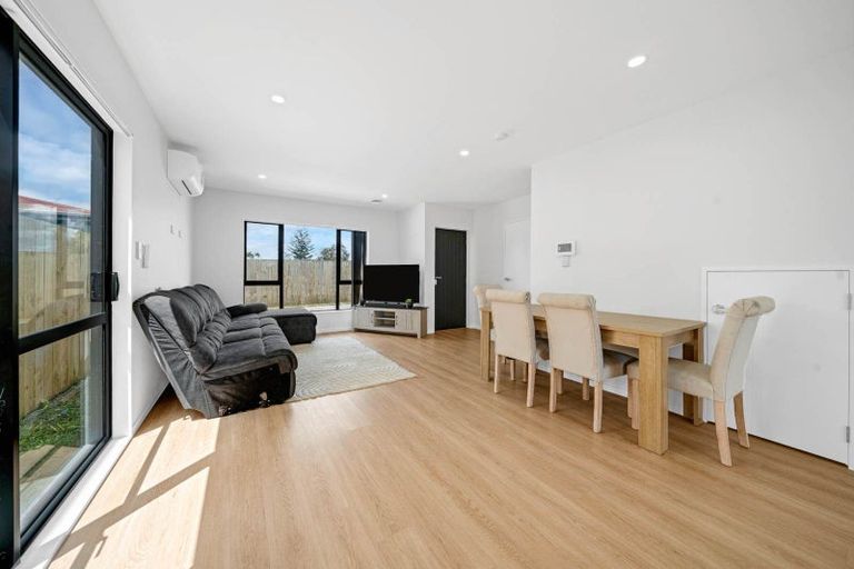 Photo of property in 70c Cargill Street, Papakura, 2110