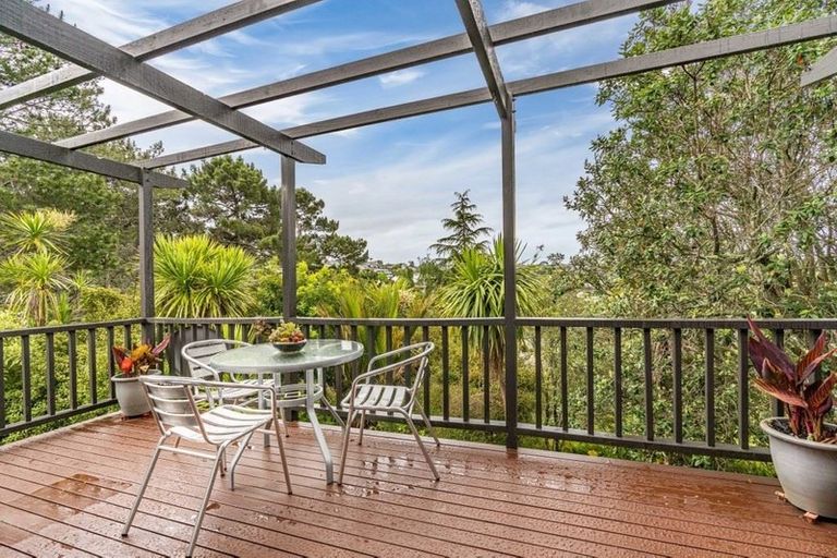 Photo of property in 22 Saddleback Rise, Murrays Bay, Auckland, 0630