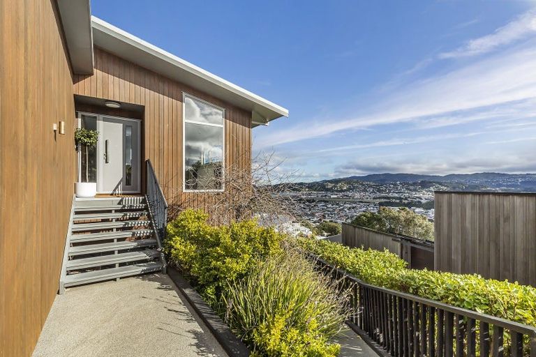 Photo of property in 85e Seatoun Heights Road, Seatoun, Wellington, 6022