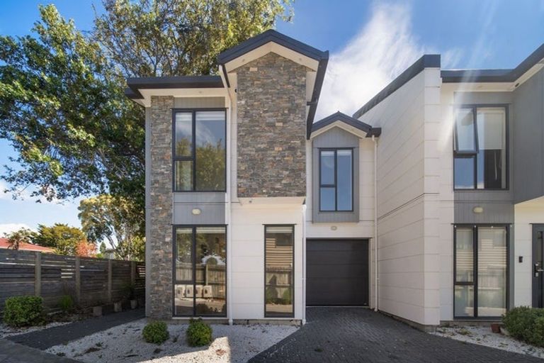 Photo of property in 64 Landscape Road, Papatoetoe, Auckland, 2025