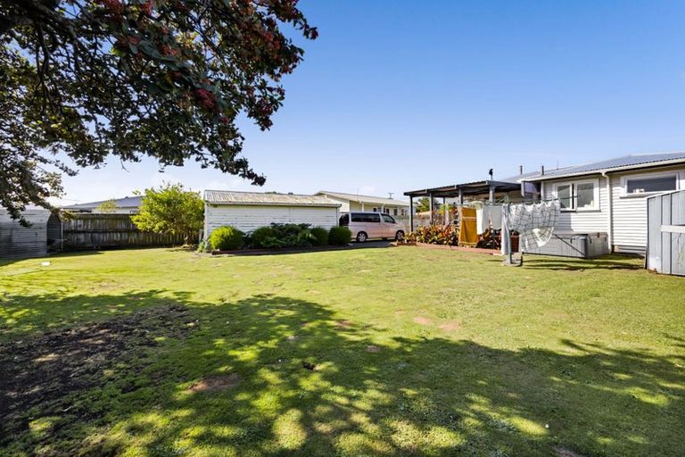Photo of property in 8 Pacey Avenue, Hawera, 4610