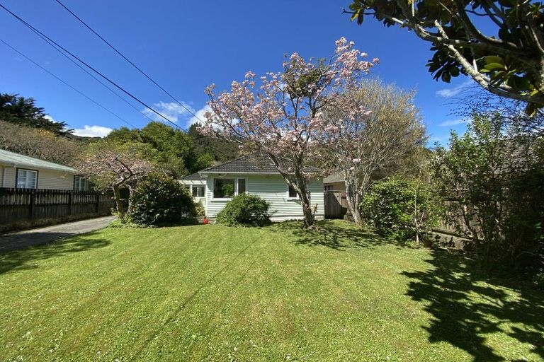 Photo of property in 96 Hair Street, Wainuiomata, Lower Hutt, 5014