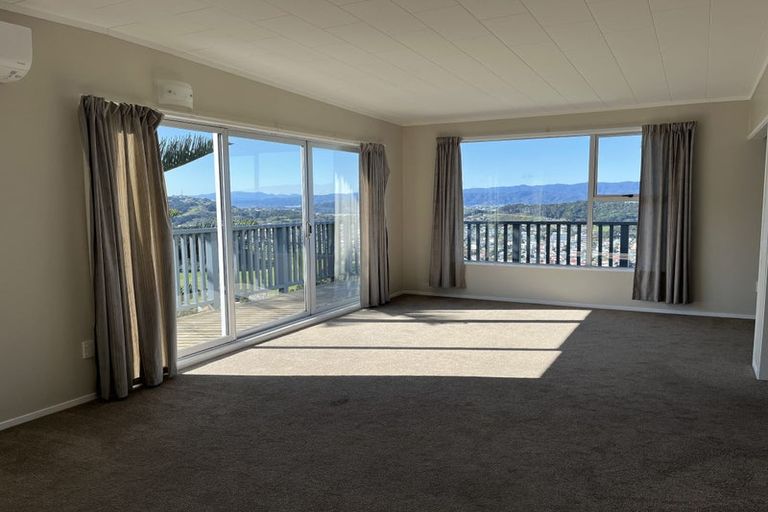 Photo of property in 10 Laurent Place, Kingston, Wellington, 6021