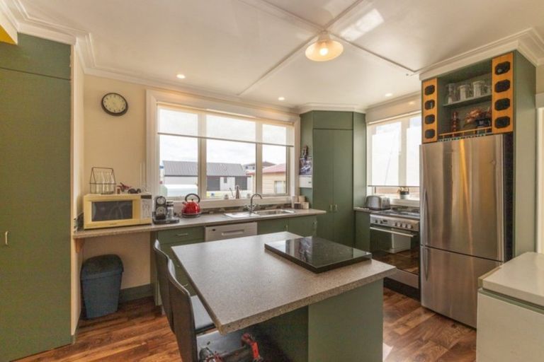 Photo of property in 16 Severn Street, Mosgiel, 9024