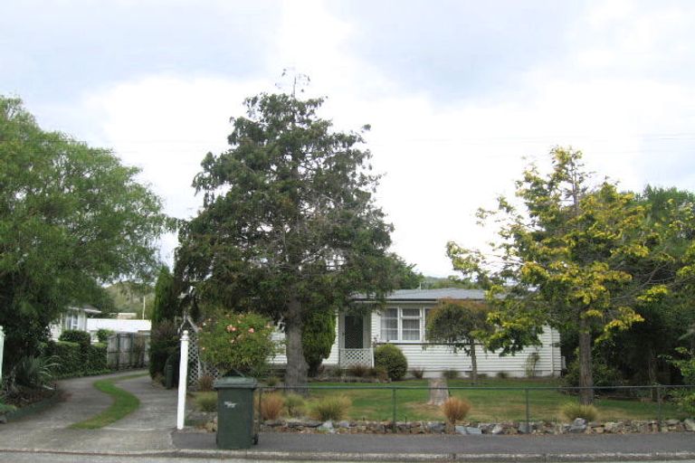Photo of property in 8 Rongonui Street, Elderslea, Upper Hutt, 5018