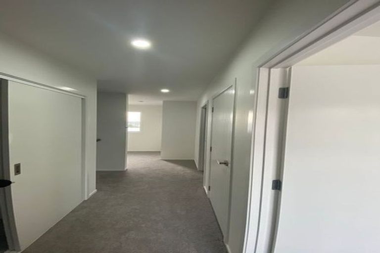 Photo of property in 6 Paina Crescent, Massey, Auckland, 0614