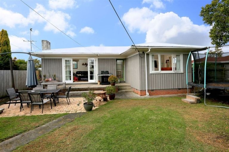 Photo of property in 52 Metcalfe Road, Ranui, Auckland, 0612