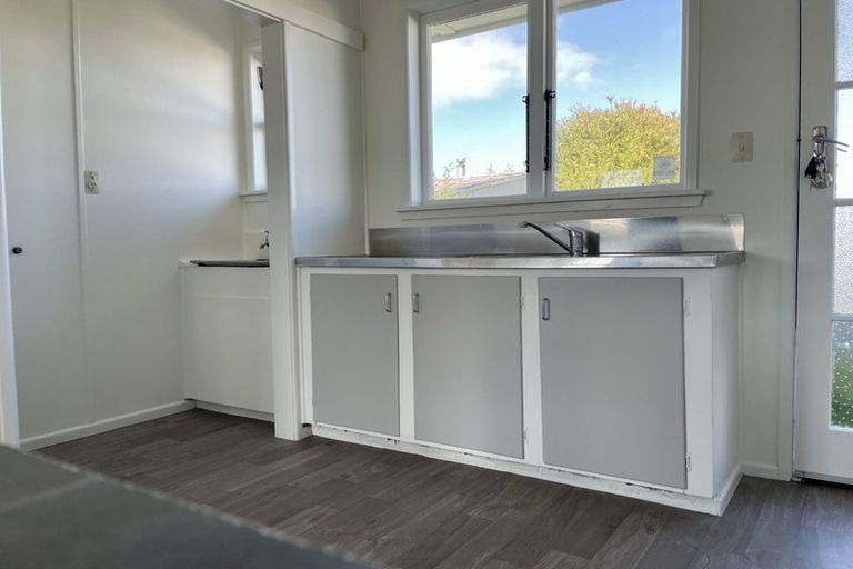 Photo of property in 2/1002 Maraekakaho Road, Raureka, Hastings, 4120