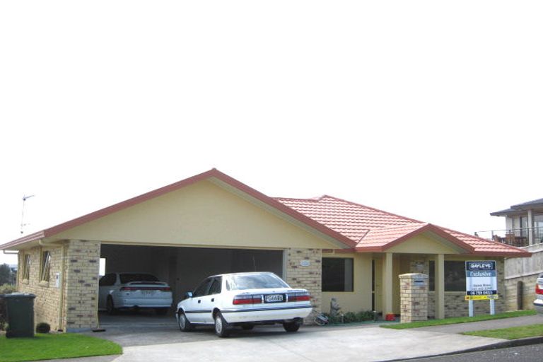 Photo of property in 7 Horizon Heights, Whalers Gate, New Plymouth, 4310
