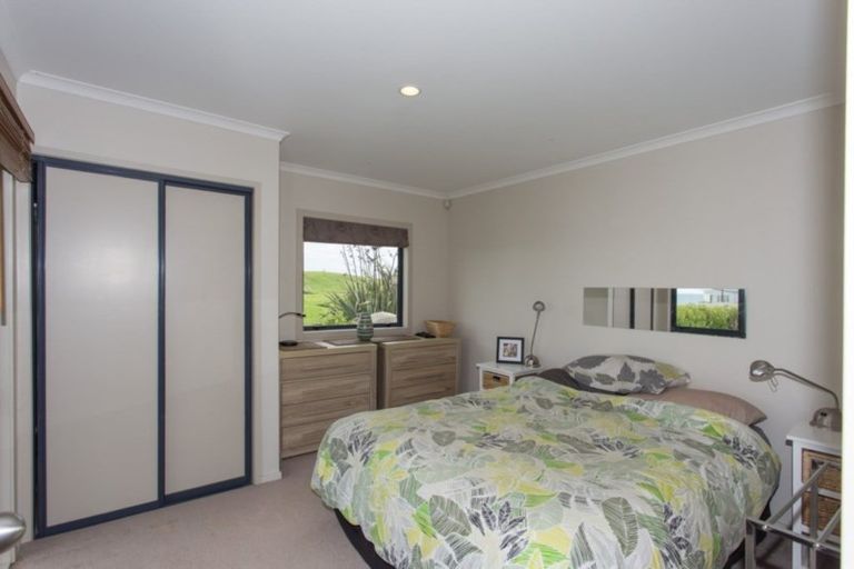 Photo of property in 10 Rosemount Road, Waverley, 4591